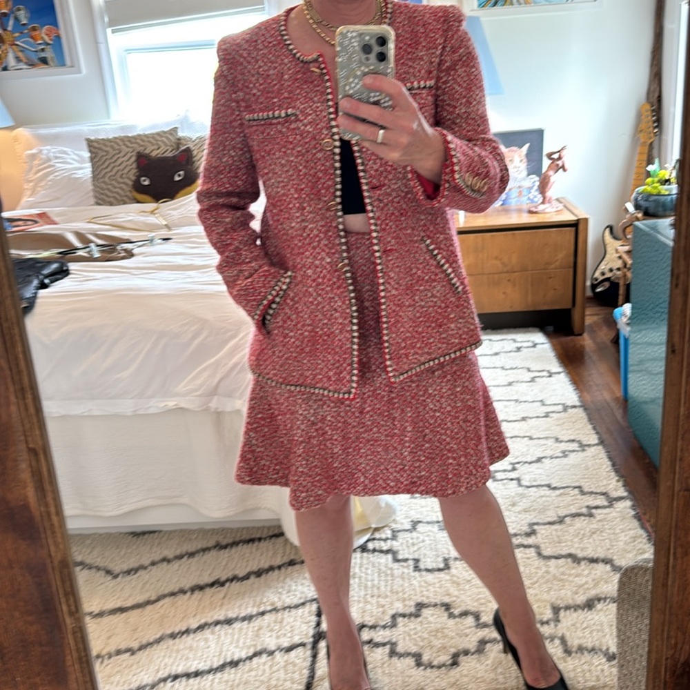 CHANEL wool tweed suit